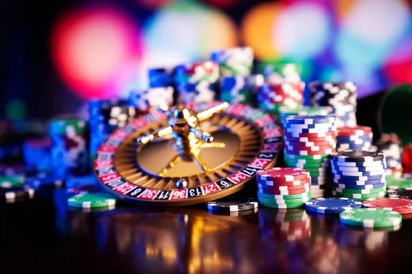 leototo football betting and live dealer game selection